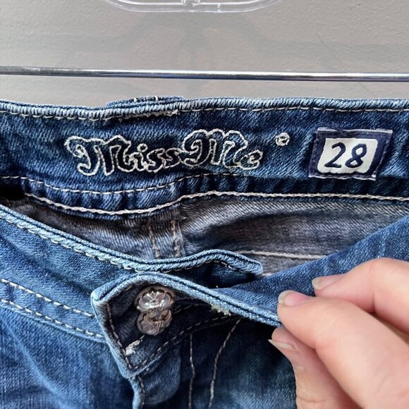 Miss Me Women's‎ Jeans Boot Cut Distressed Embellished- Size 28 - Picture 2 of 8